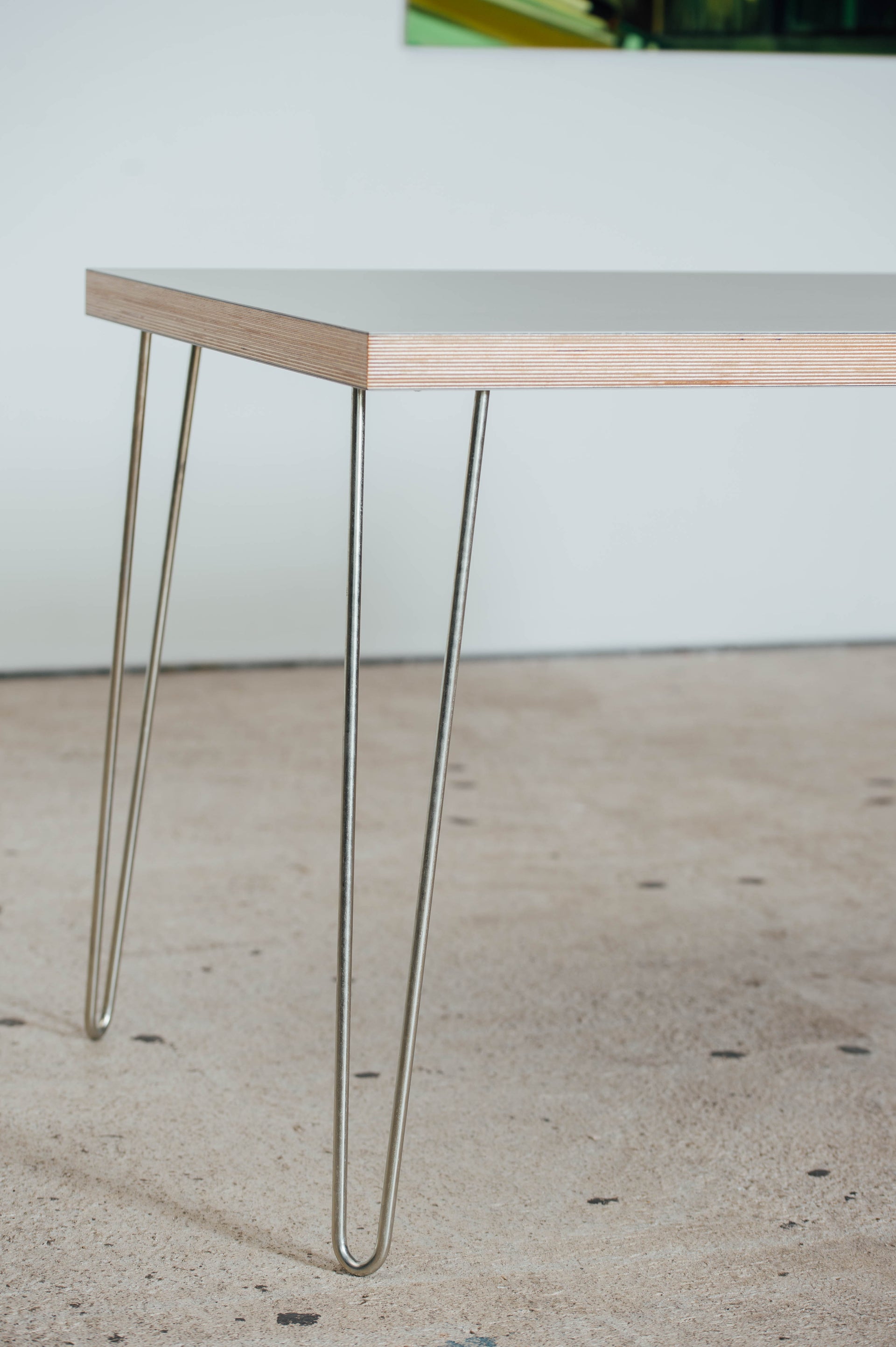 03_prjct.zero-Hairpin Legs
